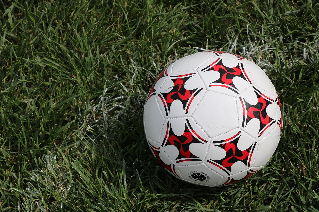Ballon d’Or 2025: Alles wat je moet weten over de genomineerden, de prijzen en de stemming